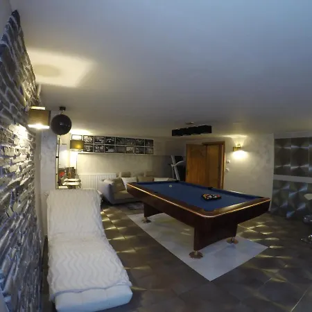 Casa Edwin فندق مبيت وإفطار 3*