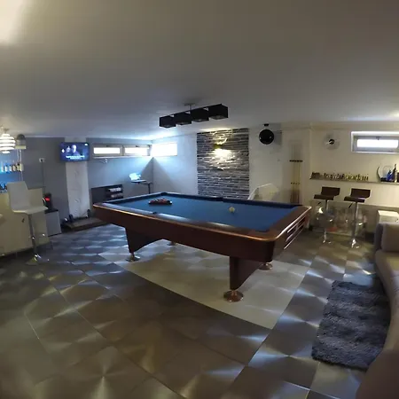 Casa Edwin فندق مبيت وإفطار 3*