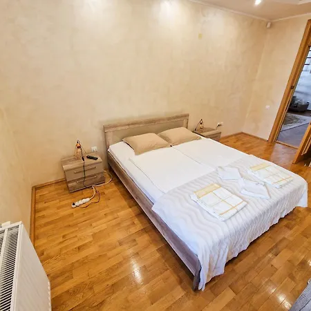 Casa Edwin فندق مبيت وإفطار 3*