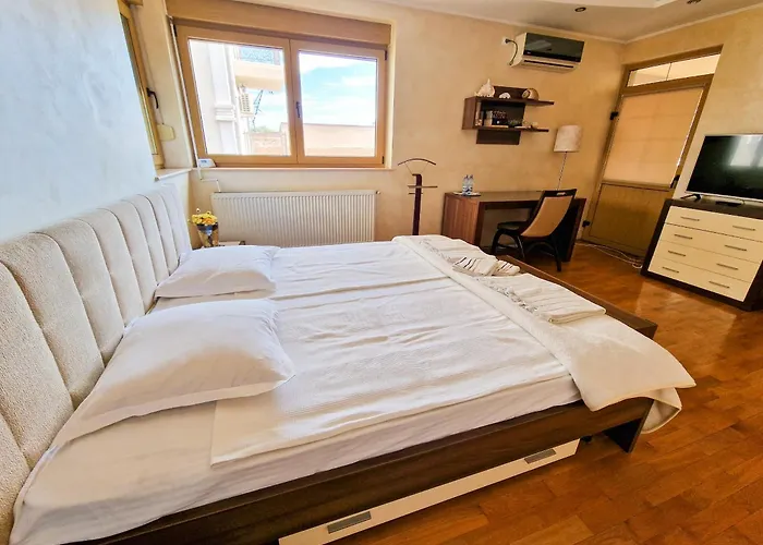 Casa Edwin Constanţa